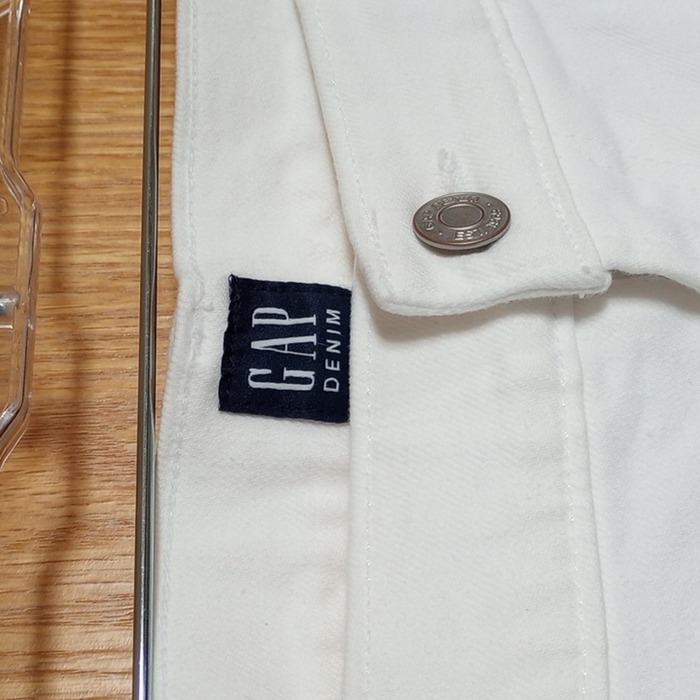 White Denim GAP Jeans - Picture 2 of 6
